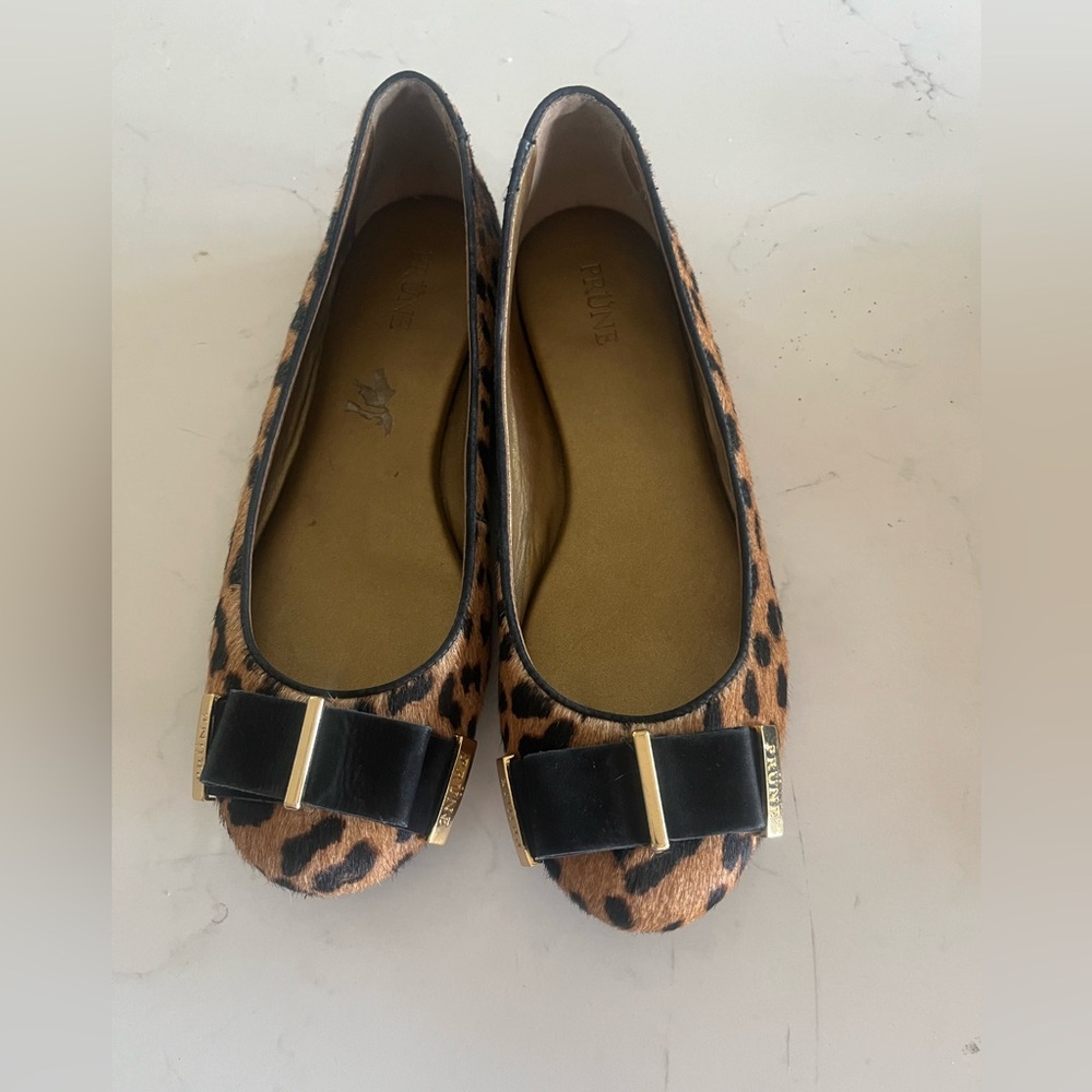 PRUNE Women's Cowhide Ballet Bow Flat